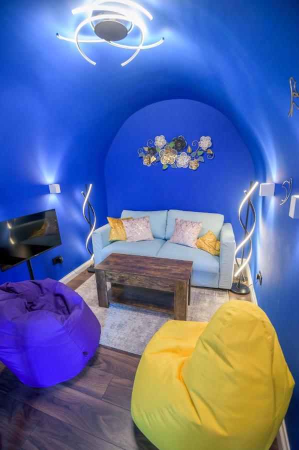 바스 Quirky Vaulted Flat With Terrace 아파트 외부 사진